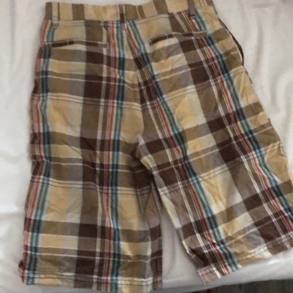 Plaid shorts - Picture 2 of 2